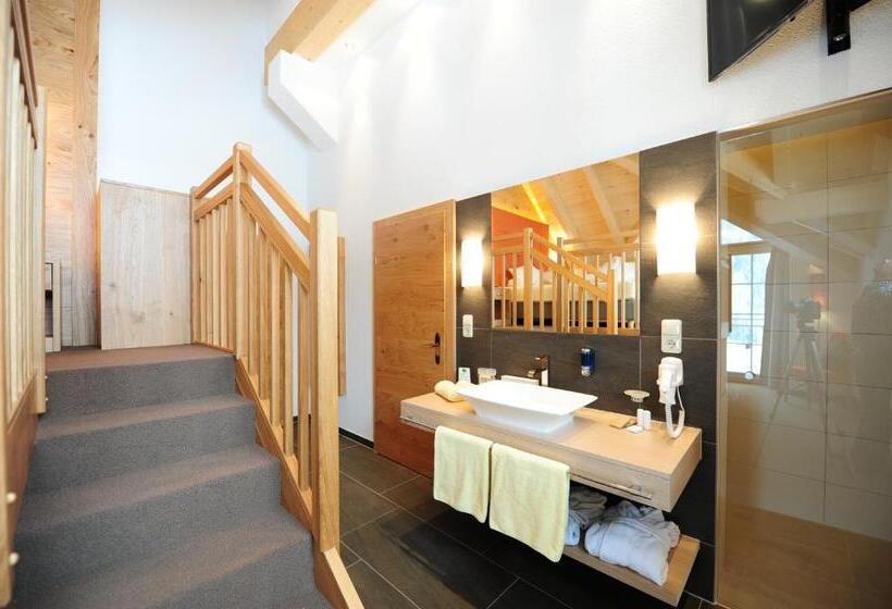 דירת שני חדרים, Dorfstadl