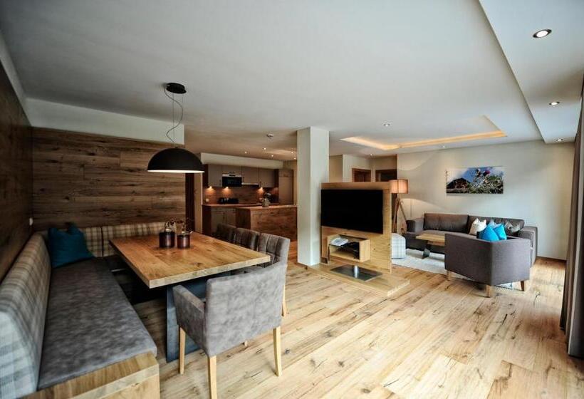 דירת דלוקס 3 חדרי שינה, Dorfstadl