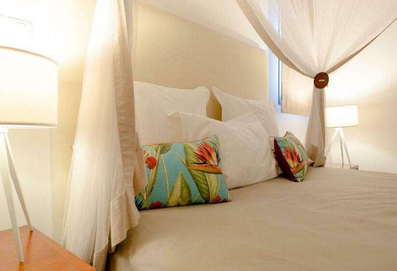 اتاق لوکس, La Varangue