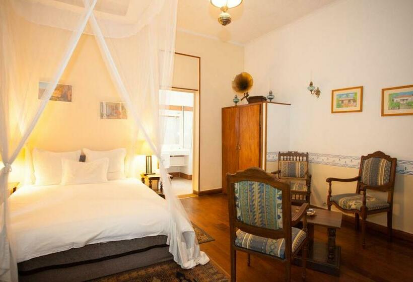 اتاق لوکس, La Varangue