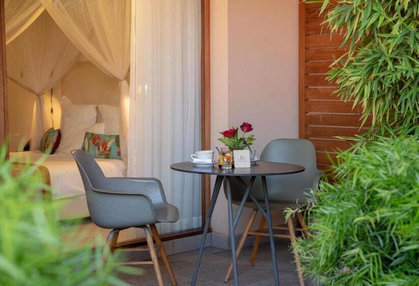 اتاق لوکس, La Varangue