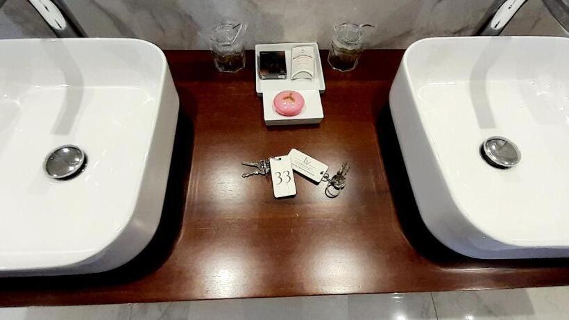 اتاق لوکس, La Varangue