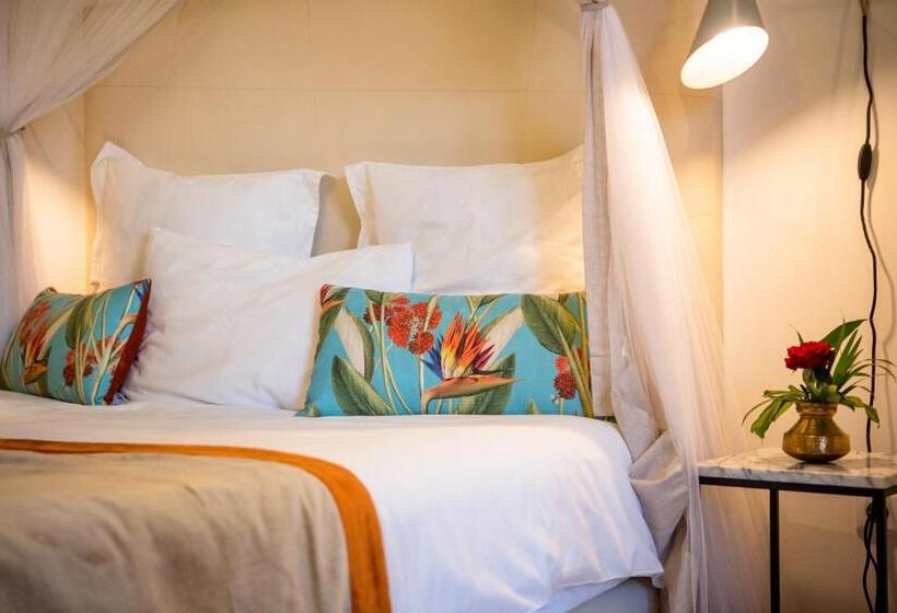 اتاق لوکس, La Varangue