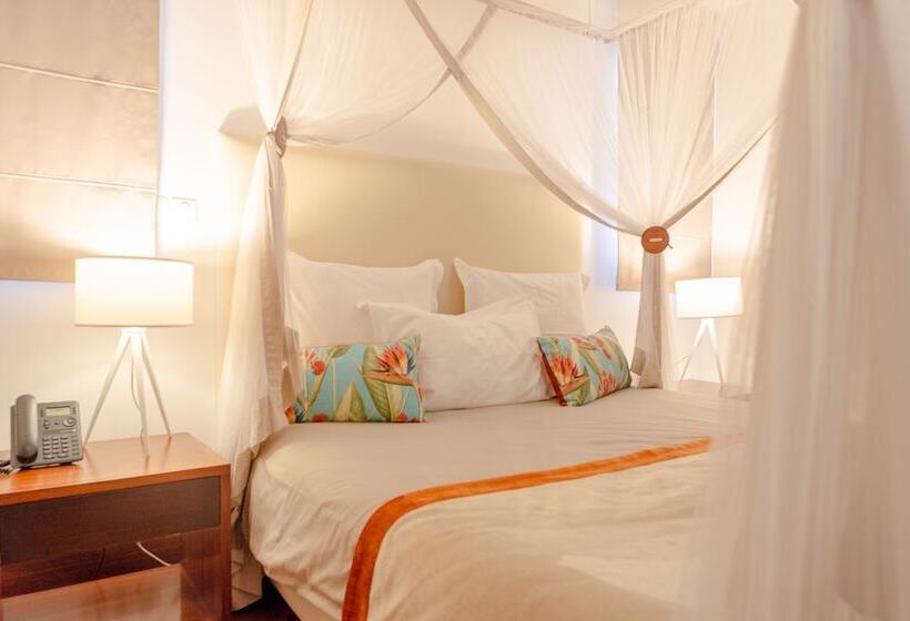 اتاق لوکس, La Varangue