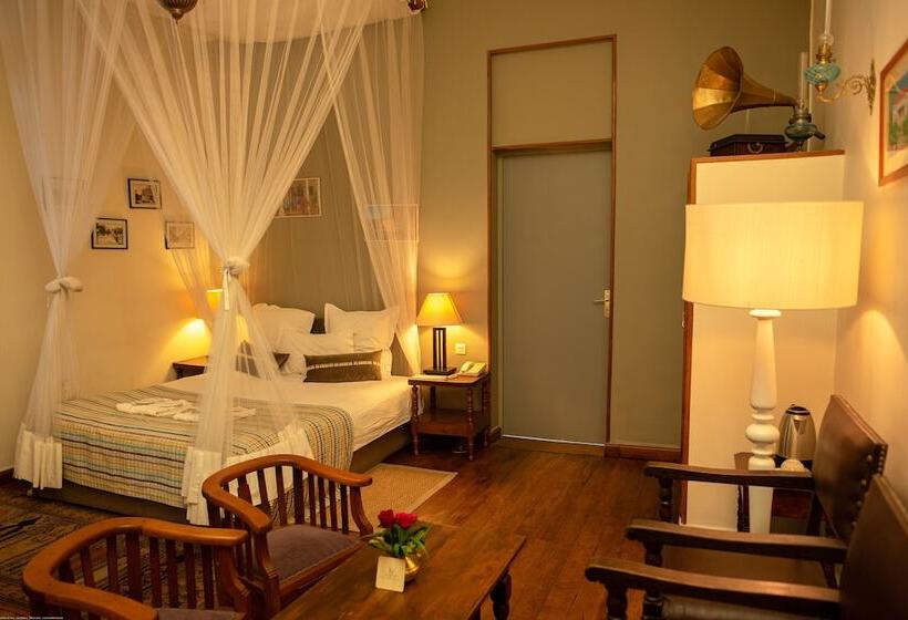 اتاق لوکس, La Varangue