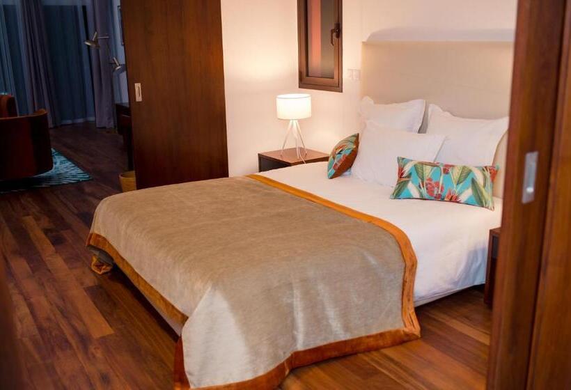 سوئیت با تخت بزرگ, La Varangue