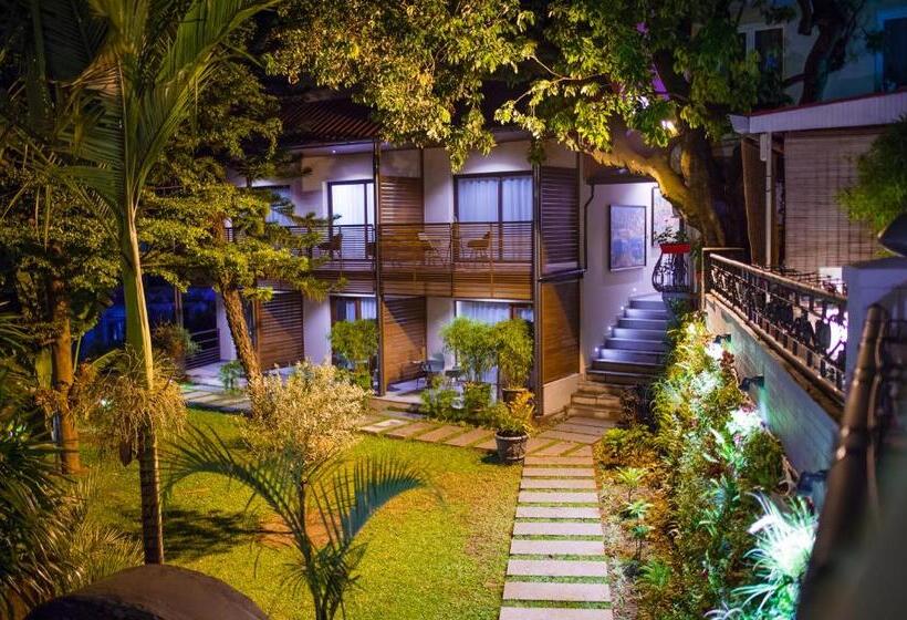 سوئیت با تخت بزرگ, La Varangue