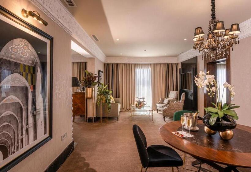 سوئیت رویال, Le Casablanca