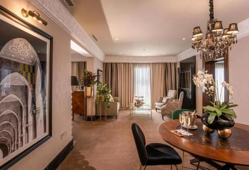 Royal Suite