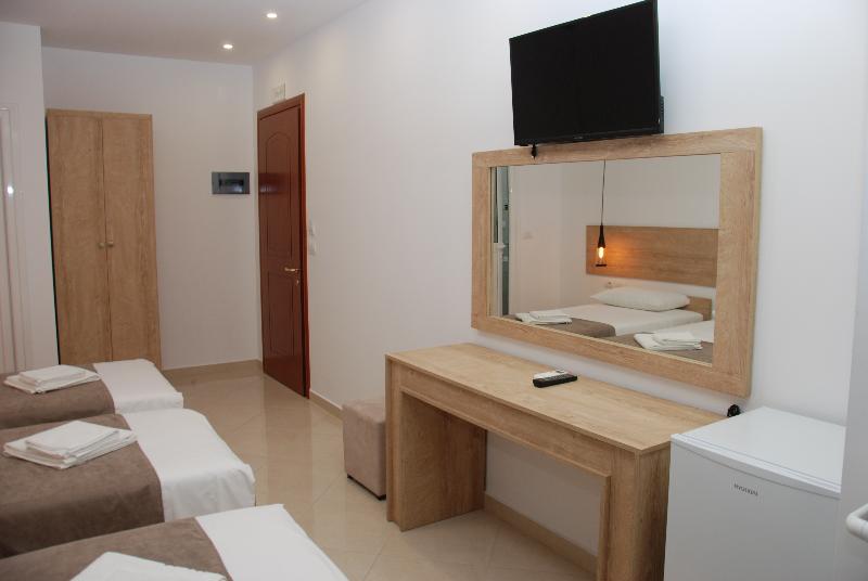 Triple Room Sea View, Mano