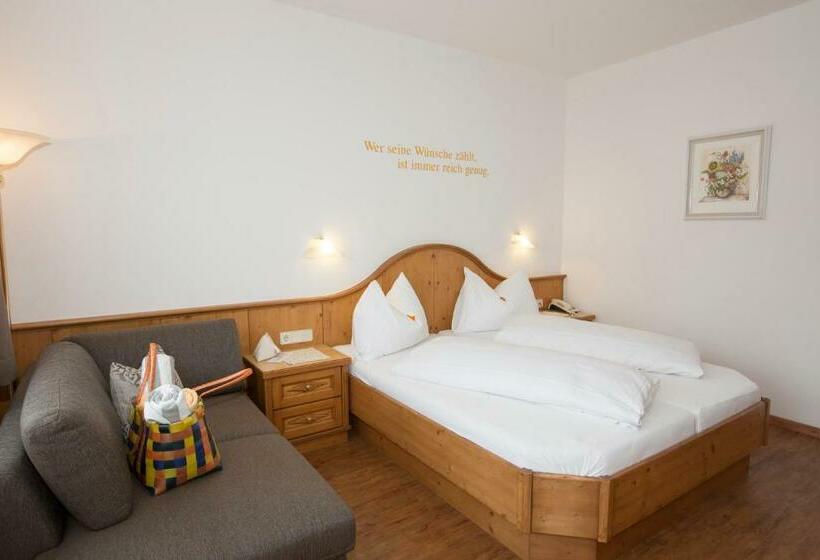 חדר סטנדרט, Regitnig   4 Sterne Hotel Und Chalets