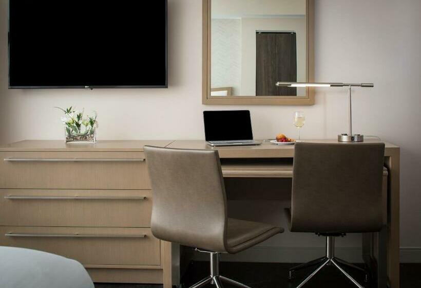 إستوديو قياسى, Residence Inn Miami Sunny Isles Beach