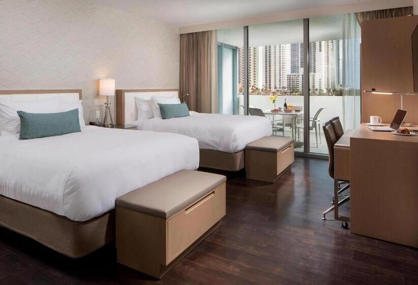إستوديو قياسى مطل على البحر مزوَّد بشرفة, Residence Inn Miami Sunny Isles Beach