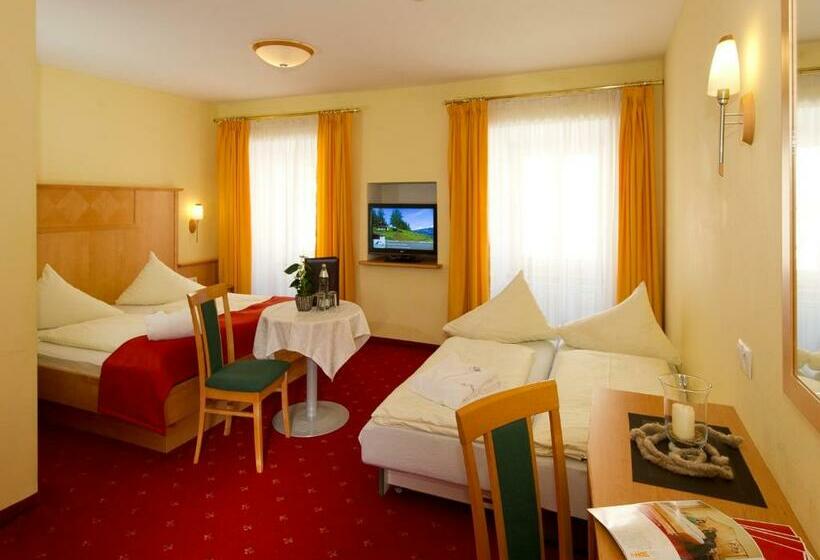 غرفة قياسية رباعية, Stegerbräu