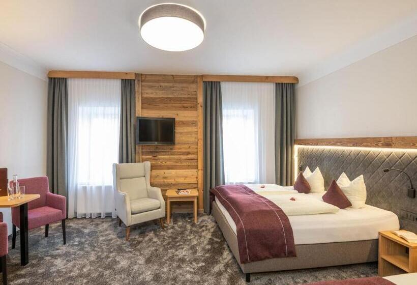 غرفة قياسية ثلاثية, Stegerbräu