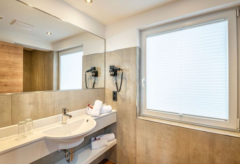 חדר סטנדרט עם מרפסת, Stegerbräu