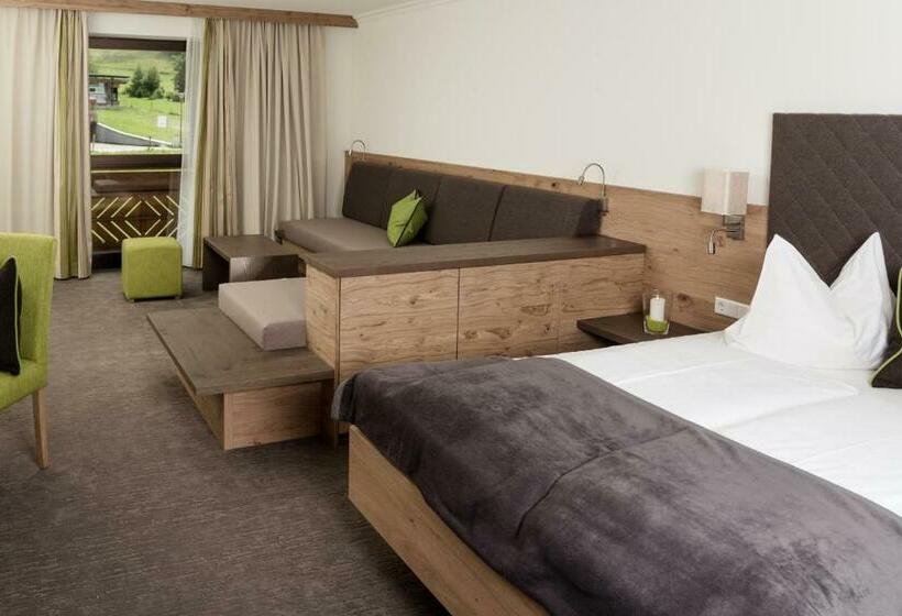 سوئیت با بالکن, Tauernhof