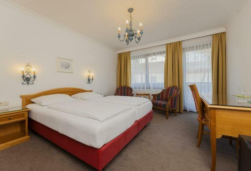 اتاق لوکس, Tauernhof