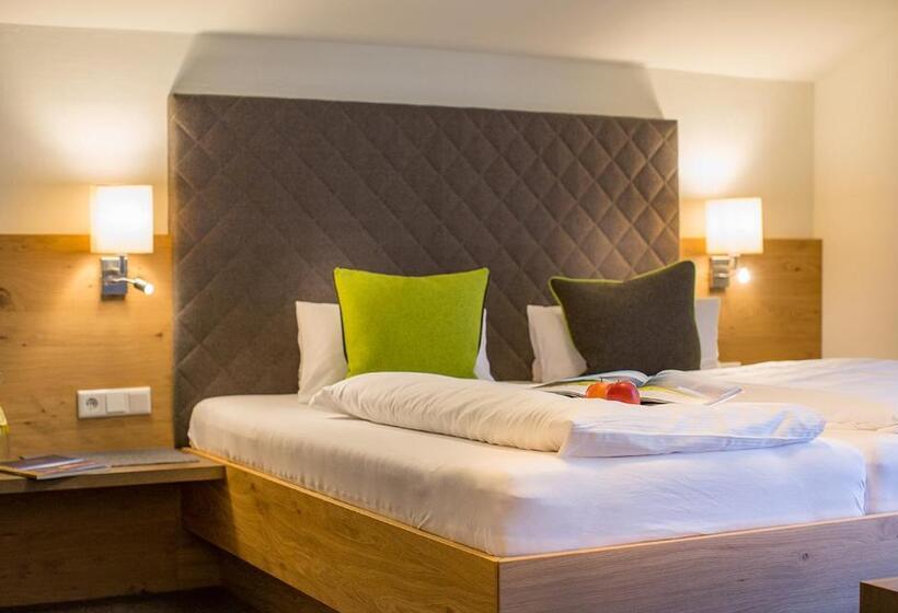 سوئیت با بالکن, Tauernhof