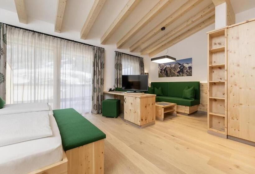 سوییت لوکس, Tauernhof