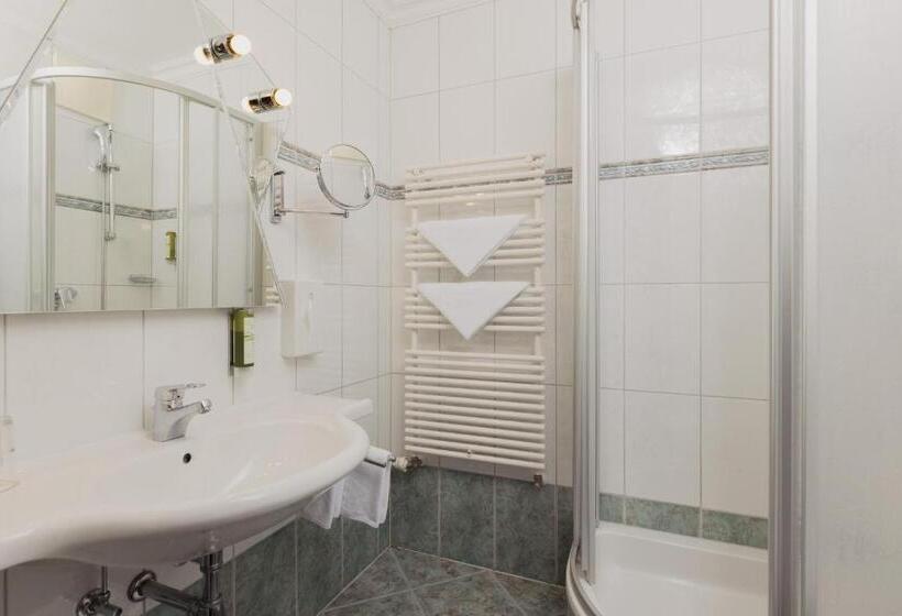 اتاق استاندارد, Tauernhof