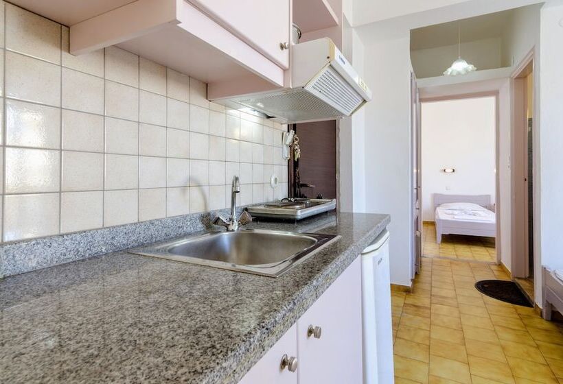 Апартаменты 1 Спальня, Village Oasis   Annex