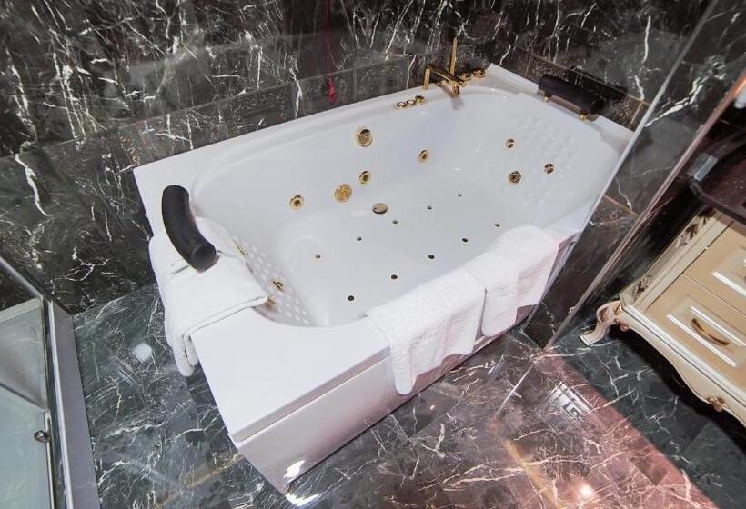 سوئیت پرزیدنت, Wyndham Batumi