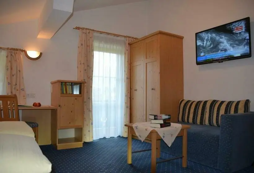 Superior-huone, Landhotel Kirchenwirt