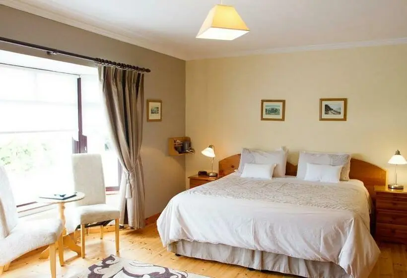 Perhehuone, Mourneview B & B