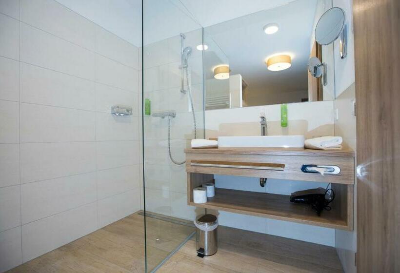 شقة غرفة واحدة, Regitnig   4 Sterne Hotel Und Chalets