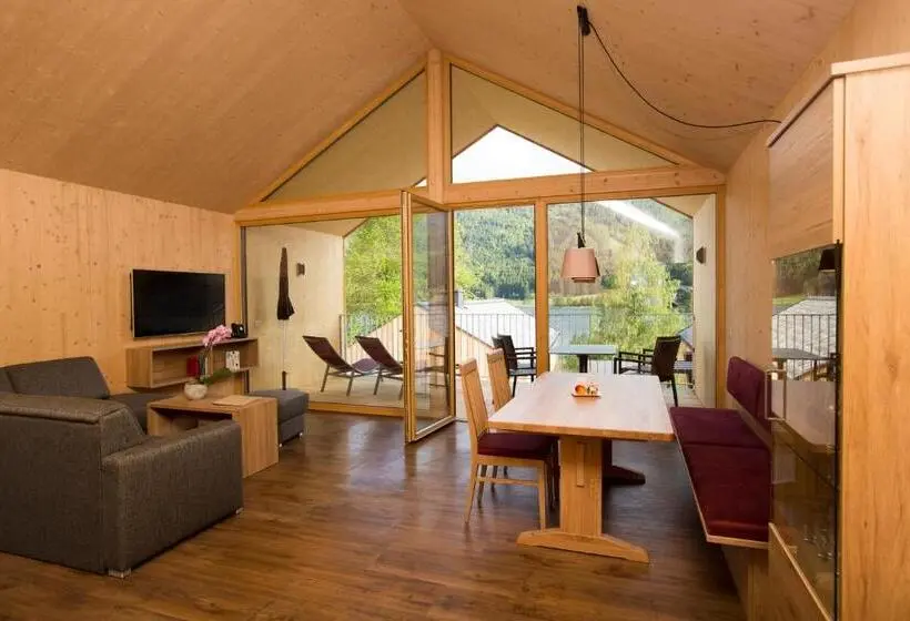 Mökki 1 Makuuhuone, Regitnig 4 Sterne Hotel Und Chalets