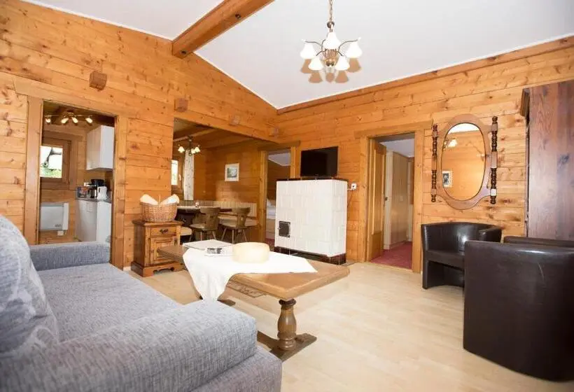 Mökki 1 Makuuhuone, Regitnig 4 Sterne Hotel Und Chalets
