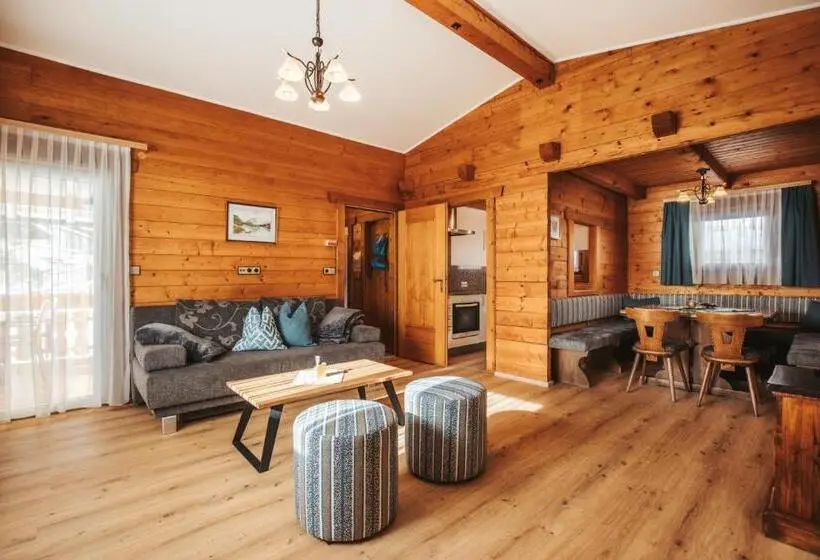 Mökki 1 Makuuhuone, Regitnig 4 Sterne Hotel Und Chalets