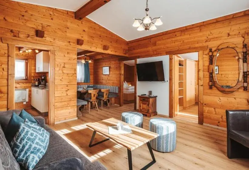 Mökki 1 Makuuhuone, Regitnig 4 Sterne Hotel Und Chalets