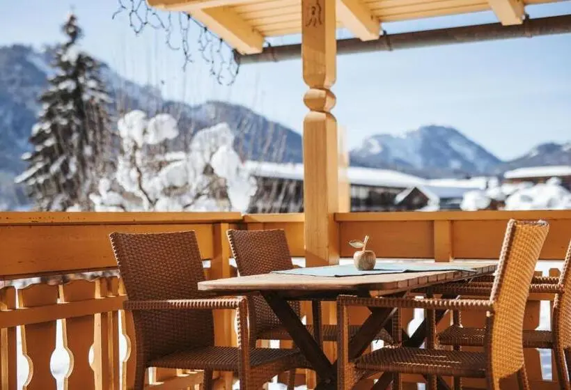 Mökki 1 Makuuhuone, Regitnig 4 Sterne Hotel Und Chalets