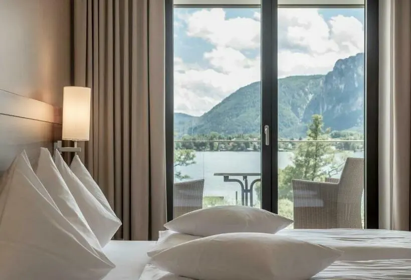 Standard-huone Järvinäkymä, Seehotel Restaurant Lackner
