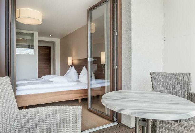 اتاق استاندارد با چشم‌انداز دریاچه, Seehotel Restaurant Lackner