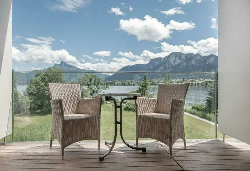 Standard-huone Järvinäkymä, Seehotel Restaurant Lackner