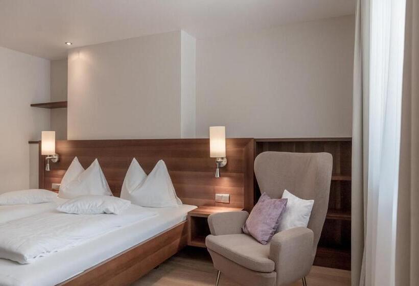 Номер Стандарт, Seehotel Restaurant Lackner