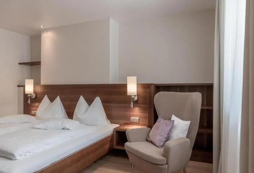 Standard-huone, Seehotel Restaurant Lackner