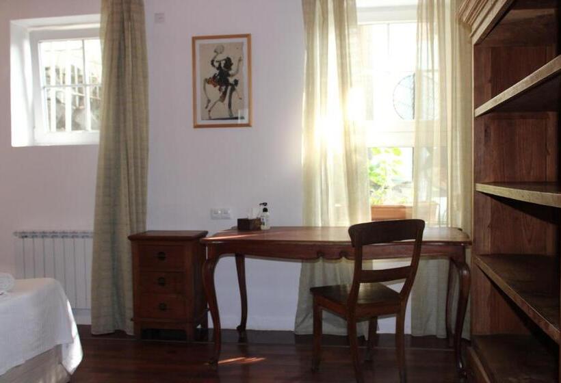 اتاق استاندارد, Jr S House