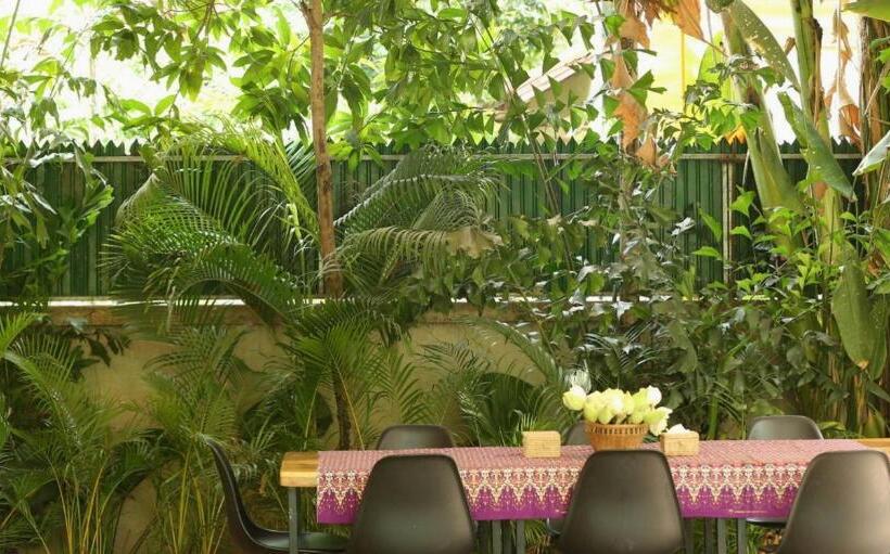 带1个卧室的别墅, Enkosa 4 Bedroom Wooden Luxury House