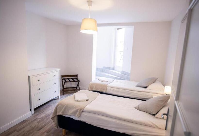 침실 3개 아파트, Manor House Inn Csopak