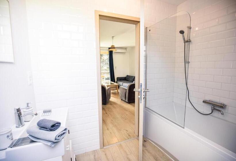 침실 3개 아파트, Manor House Inn Csopak