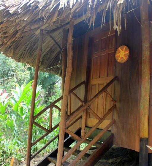 بنجلو قياسى مطلّ علي الحديقة, Sun Creek Lodge