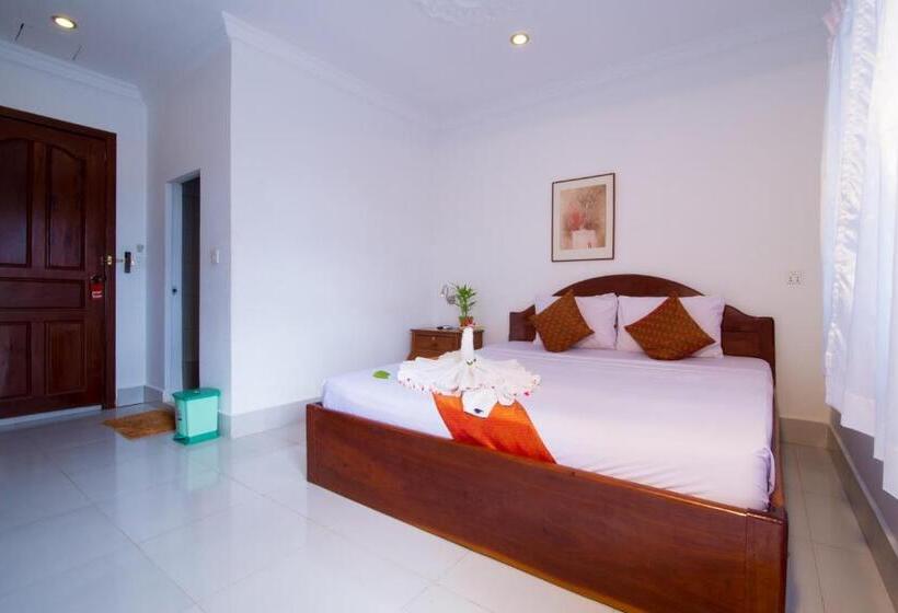 غرفة ديلوكس مزودة بشرفة, Blossoming Romduol Boutique