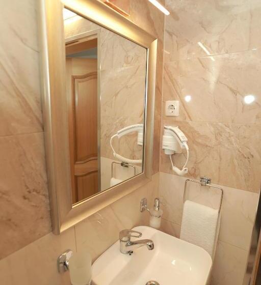 اتاق استاندارد, Cleon