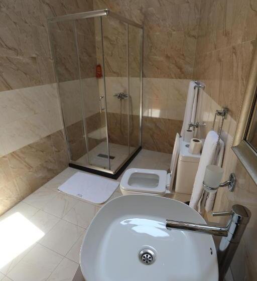 اتاق استاندارد, Cleon