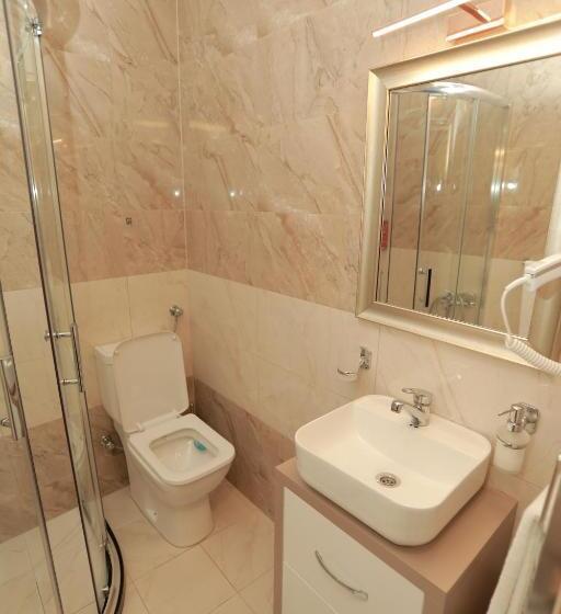 اتاق استاندارد, Cleon