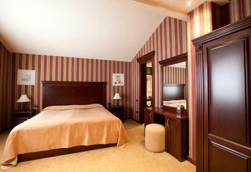 오두막, Dilijan Resort